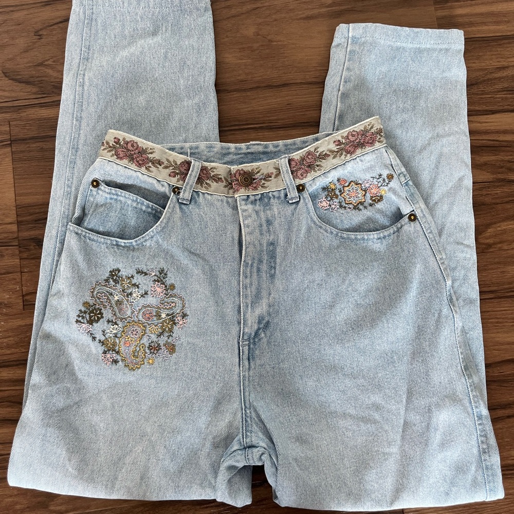 Cambridge Dry Goods Blue Straight Leg Jeans with Floral Embroidery